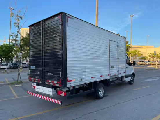 MERCEDES-BENZ-SPRINTER-2021