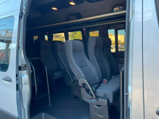 MERCEDES-BENZ-SPRINTER-2020