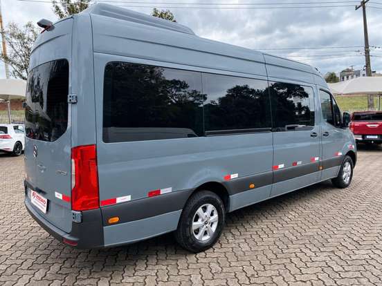 MERCEDES-BENZ-SPRINTER-2023