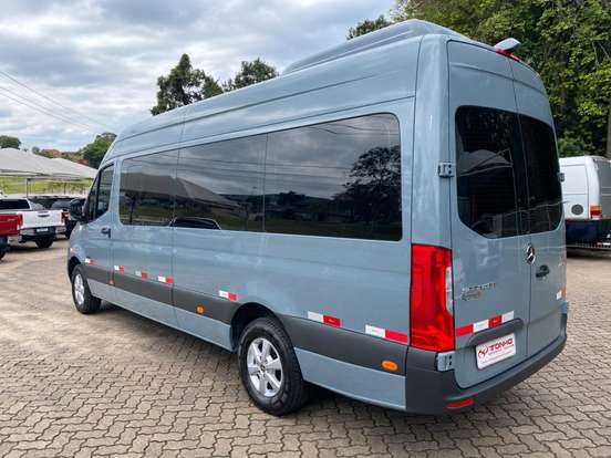 MERCEDES-BENZ-SPRINTER-2023