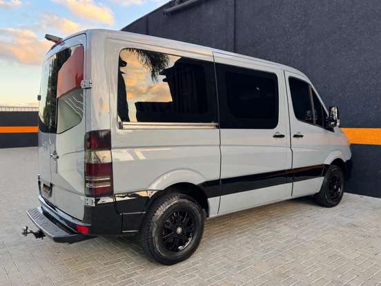 MERCEDES-BENZ-SPRINTER-2.2 CDI DIESEL FURGÃO 415 TA EXTRA LONGO MANUAL MERCEDES-BENZ-SPRINTER-2018