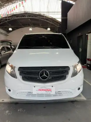MERCEDES-BENZ-VITO-2.0 CGI FLEX TOURER 119 LUXO 8L MANUAL MERCEDES-BENZ-VITO-2015