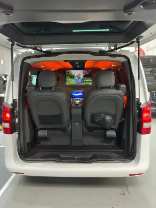 MERCEDES-BENZ-VITO-2.0 CGI FLEX TOURER 119 LUXO 8L MANUAL MERCEDES-BENZ-VITO-2015