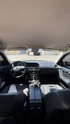 MERCEDES-BENZ-C 180-2011
