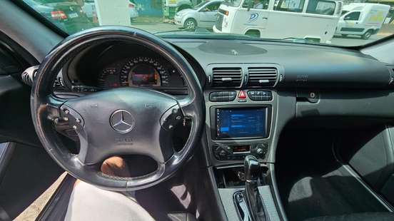 MERCEDES-BENZ-C 240-2.4 AVANTGARDE GASOLINA 4P AUTOMÁTICO MERCEDES-BENZ-C 240-2000