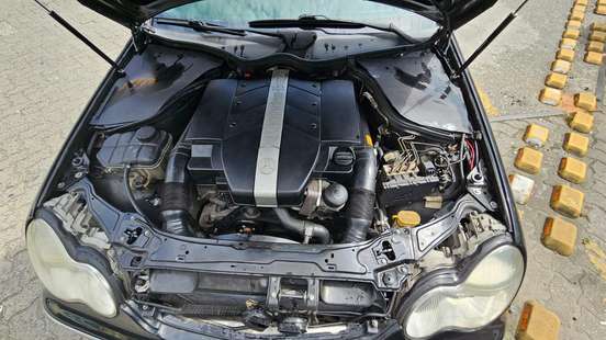 MERCEDES-BENZ-C 240-2.4 AVANTGARDE GASOLINA 4P AUTOMÁTICO MERCEDES-BENZ-C 240-2000