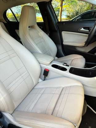 MERCEDES-BENZ-GLA 200-2017