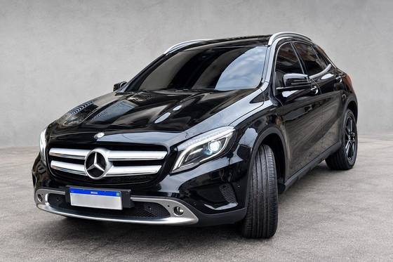 MERCEDES-BENZ GLA 200 1.6 CGI ENDURO 16V TURBO FLEX 4P AUTOMÁTICO
