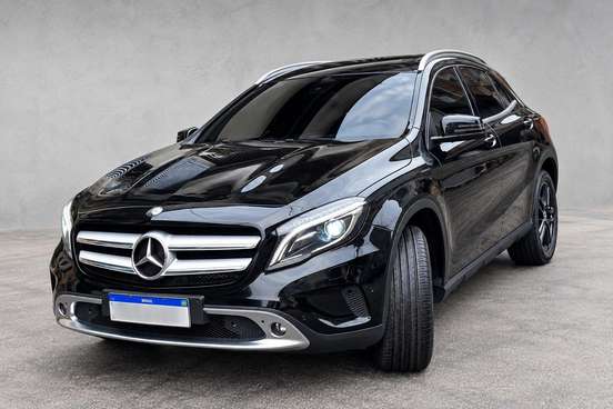 MERCEDES-BENZ-GLA 200-2017