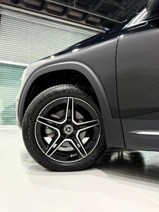 MERCEDES-BENZ-GLB 200-2020
