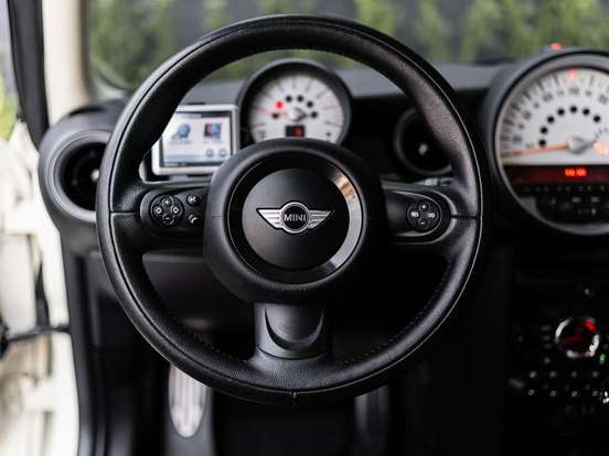 MINI-COOPER-2012