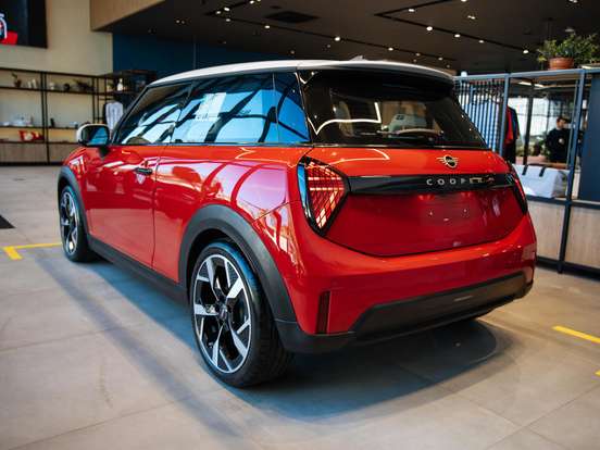 MINI-COOPER-2.0 16V TWINPOWER GASOLINA JOHN COOPER WORKS 2P STEPTRONIC MINI-COOPER-2026