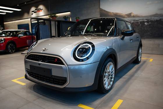 MINI COOPER 2.0 16V TWINPOWER GASOLINA JOHN COOPER WORKS 2P STEPTRONIC