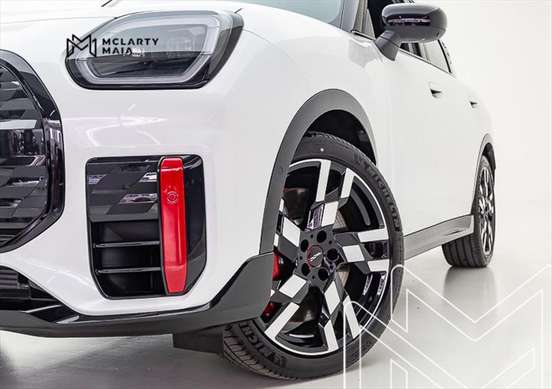 MINI-COUNTRYMAN-2025