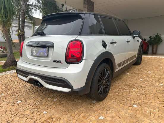 MINI-COOPER-2021