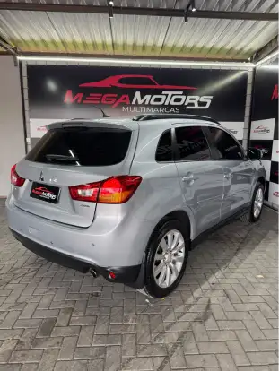 MITSUBISHI-ASX-2015