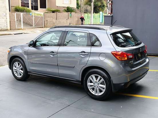 MITSUBISHI-ASX-2013