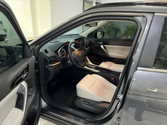 MITSUBISHI-ECLIPSE CROSS-1.5 MIVEC TURBO GASOLINA HPE CVT MITSUBISHI-ECLIPSE CROSS-2024