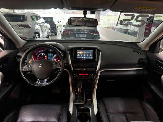 MITSUBISHI-ECLIPSE CROSS-1.5 MIVEC TURBO GASOLINA HPE CVT MITSUBISHI-ECLIPSE CROSS-2024