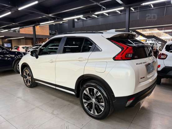MITSUBISHI-ECLIPSE CROSS-2021