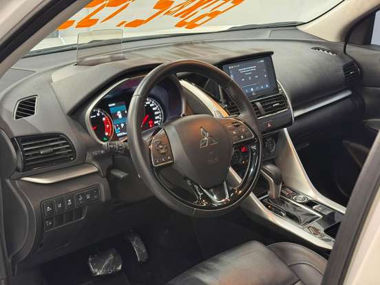 MITSUBISHI-ECLIPSE CROSS-2024
