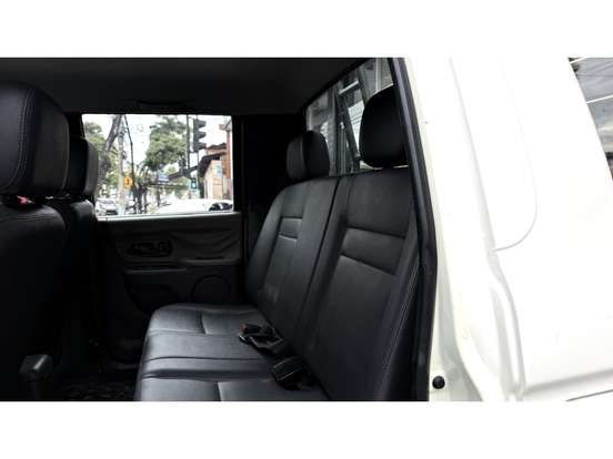 MITSUBISHI-L200 SAVANA-2.5 4X4 CD 8V TURBO DIESEL 4P MANUAL MITSUBISHI-L200 SAVANA-2010