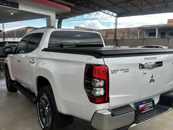 MITSUBISHI-L200 TRITON-2.4 16V TURBO DIESEL SPORT HPE-S CD 4P 4X4 AUTOMÁTICO MITSUBISHI-L200 TRITON-2021