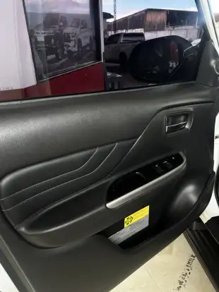 MITSUBISHI-L200 TRITON-2021