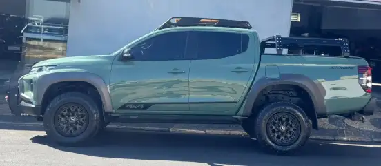 MITSUBISHI-L200 TRITON-2024