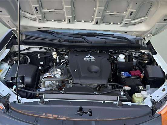 MITSUBISHI-L200 TRITON-2.4 16V TURBO DIESEL SPORT GLS CD 4P 4X4 AUTOMÁTICO MITSUBISHI-L200 TRITON-2023