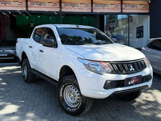 MITSUBISHI-L200 TRITON-2.4 16V TURBO DIESEL SPORT GLS CD 4P 4X4 MANUAL MITSUBISHI-L200 TRITON-2019