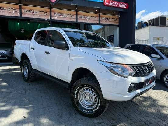 MITSUBISHI-L200 TRITON-2.4 16V TURBO DIESEL SPORT GLS CD 4P 4X4 MANUAL MITSUBISHI-L200 TRITON-2019