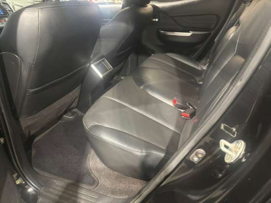 MITSUBISHI-L200 TRITON-2023