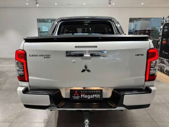 MITSUBISHI-L200 TRITON-2023