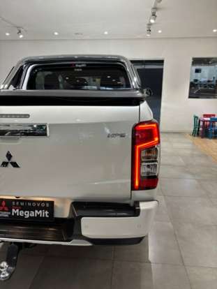 MITSUBISHI-L200 TRITON-2023