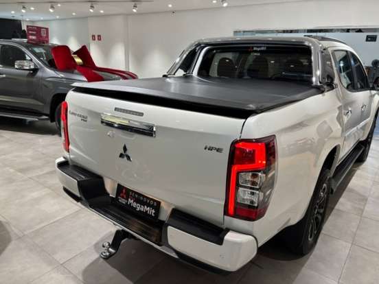 MITSUBISHI-L200 TRITON-2.4 16V TURBO DIESEL SPORT HPE CD 4P 4X4 AUTOMÁTICO MITSUBISHI-L200 TRITON-2023