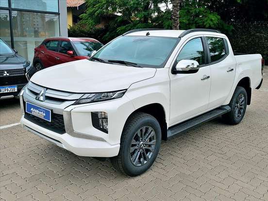 MITSUBISHI-L200 TRITON-2024