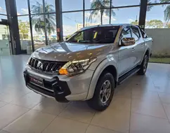 MITSUBISHI L200 TRITON 2.4 16V TURBO DIESEL SPORT HPE CD 4P 4X4 AUTOMÁTICO MITSUBISHI L200 TRITON 2.4 16V TURBO DIESEL SPORT HPE CD 4P 4X4 AUTOMÁTICO