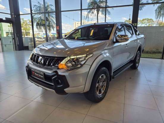 MITSUBISHI-L200 TRITON-2.4 16V TURBO DIESEL SPORT HPE CD 4P 4X4 AUTOMÁTICO MITSUBISHI-L200 TRITON-2018