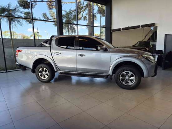 MITSUBISHI-L200 TRITON-2.4 16V TURBO DIESEL SPORT HPE CD 4P 4X4 AUTOMÁTICO MITSUBISHI-L200 TRITON-2018
