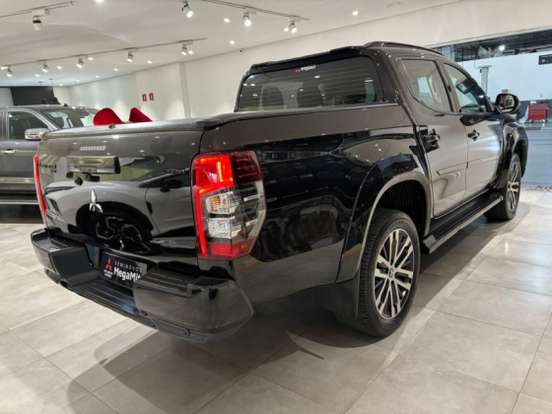 MITSUBISHI-L200 TRITON-2.4 16V TURBO DIESEL SPORT HPE-S CD 4P 4X4 AUTOMÁTICO MITSUBISHI-L200 TRITON-2024