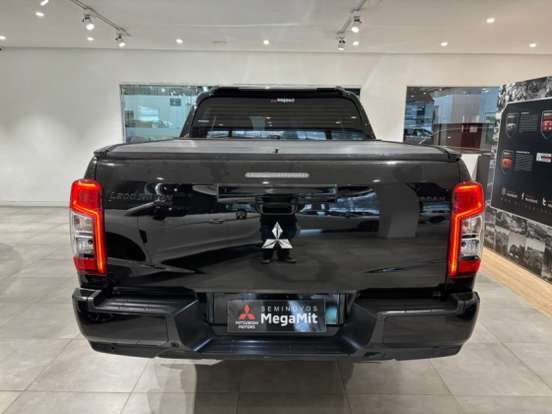 MITSUBISHI-L200 TRITON-2.4 16V TURBO DIESEL SPORT HPE-S CD 4P 4X4 AUTOMÁTICO MITSUBISHI-L200 TRITON-2024