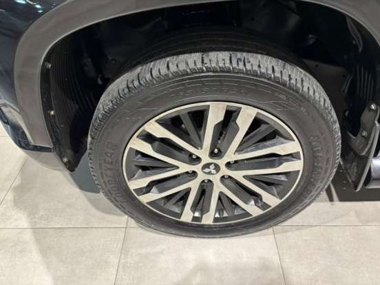 MITSUBISHI-L200 TRITON-2.4 16V TURBO DIESEL SPORT HPE-S CD 4P 4X4 AUTOMÁTICO MITSUBISHI-L200 TRITON-2024