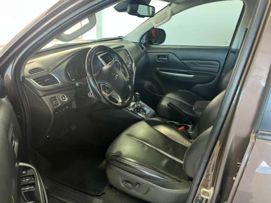 MITSUBISHI-L200 TRITON-2021