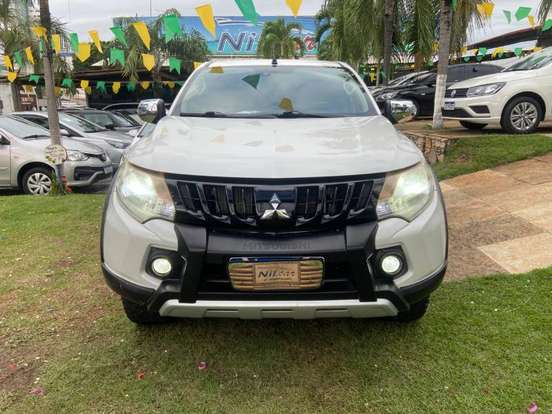 MITSUBISHI-L200 TRITON-2.4 16V TURBO DIESEL SPORT HPE-S CD 4P 4X4 AUTOMÁTICO MITSUBISHI-L200 TRITON-2020