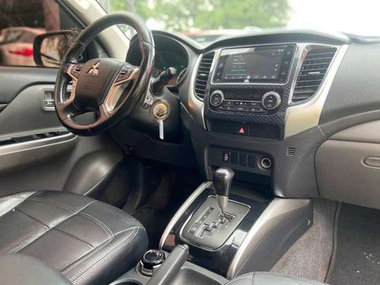 MITSUBISHI-L200 TRITON-2.4 16V TURBO DIESEL SPORT HPE-S CD 4P 4X4 AUTOMÁTICO MITSUBISHI-L200 TRITON-2020