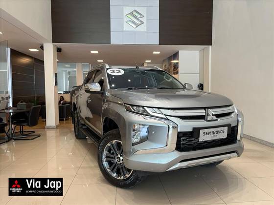MITSUBISHI L200 TRITON 2.4 16V TURBO DIESEL SPORT HPE-S CD 4P 4X4 AUTOMÁTICO