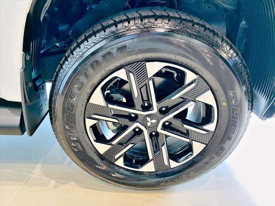 MITSUBISHI-L200 TRITON-2024