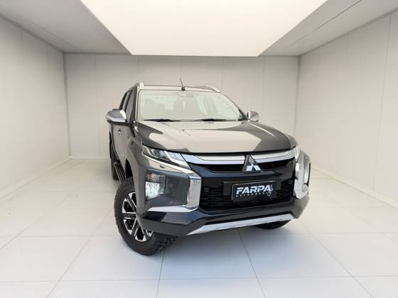 MITSUBISHI L200 TRITON 2.4 16V TURBO DIESEL SPORT HPE-S CD 4P 4X4 AUTOMÁTICO