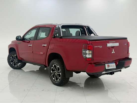 MITSUBISHI-L200 TRITON-2.4 16V TURBO DIESEL SPORT HPE-S CD 4P 4X4 AUTOMÁTICO MITSUBISHI-L200 TRITON-2024